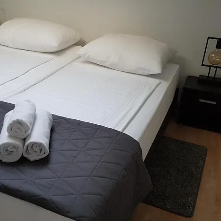 Ana Apartman Tribunj * Tribalj
