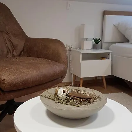 Ana Apartman Tribunj * Tribalj
