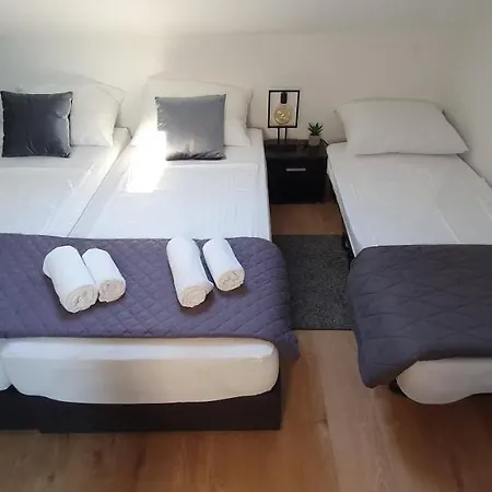 Ana Apartman Tribunj