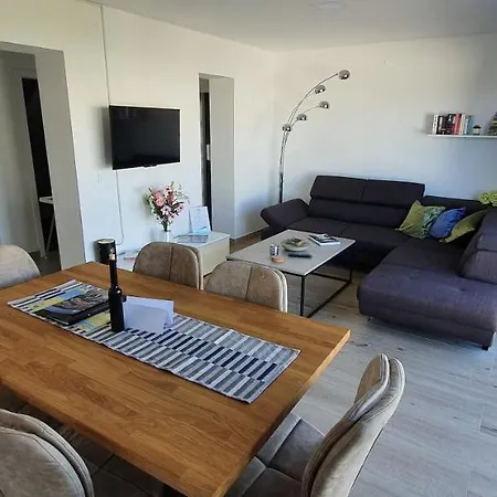 Ana Apartman Tribunj * Tribalj